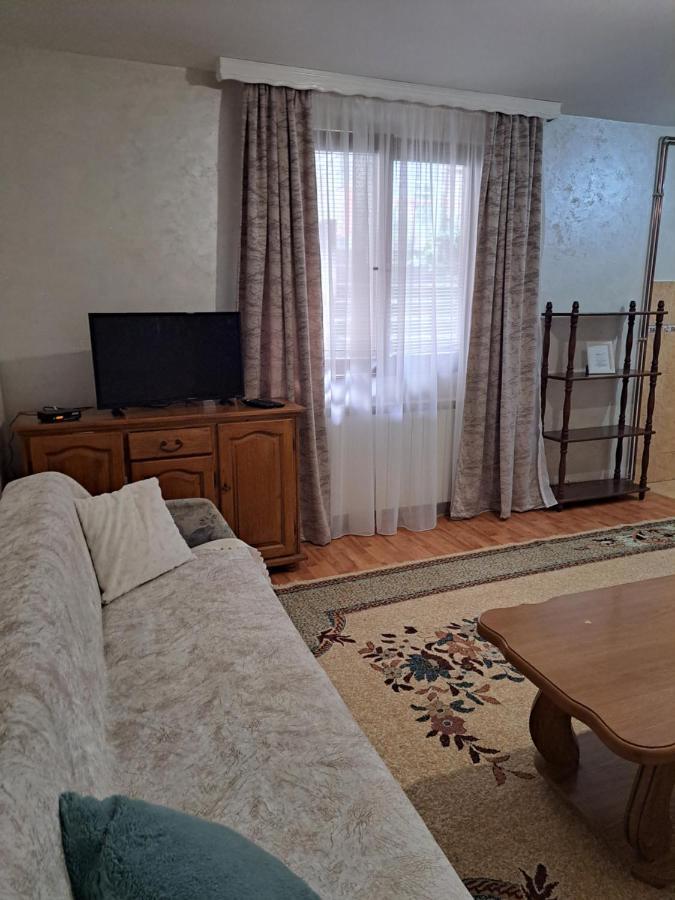 Apartman Lara 2 Apartment ฟอชา ภายนอก รูปภาพ